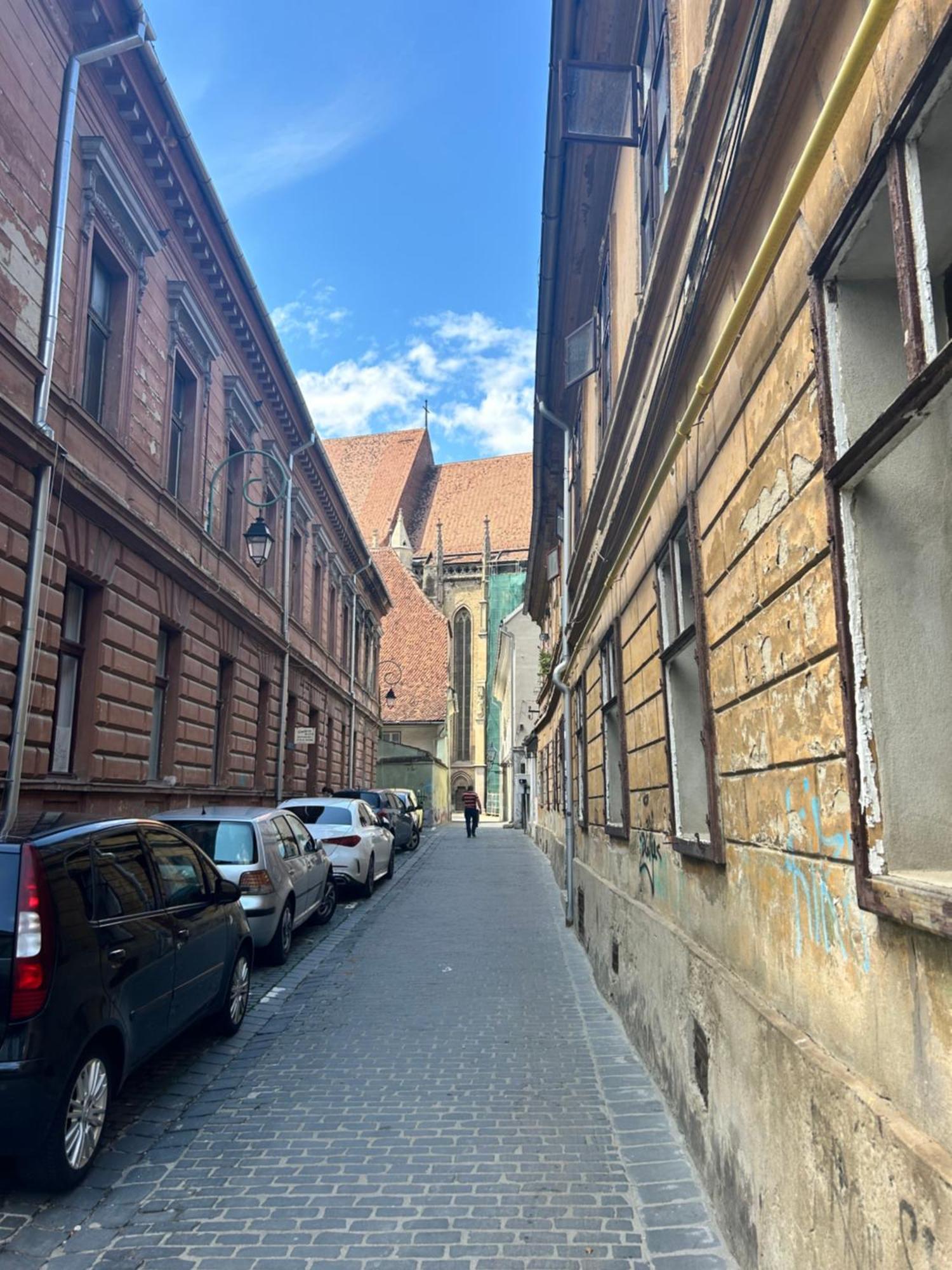 Appartamento Old Town Elegance Braşov Esterno foto
